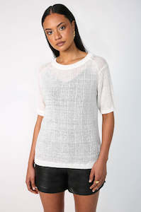 Womenswear: content tee sweater / pearl