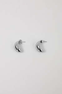 Womenswear: mini orb earring / silver