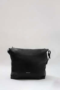 Womenswear: porter bag / black|silver