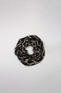 Womenswear: scrunchie / brown|blue animal abstract print