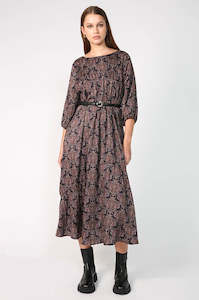 Womenswear: notioned dress / black paisley