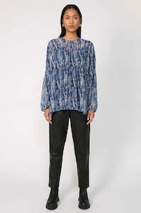 Womenswear: section top / blue cobra