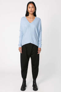 step sweater / sky blue marle