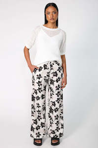 Womenswear: coached pant / natural|chocolate floral