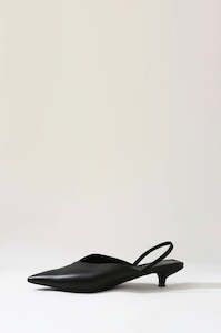 arrow slingback heel / black