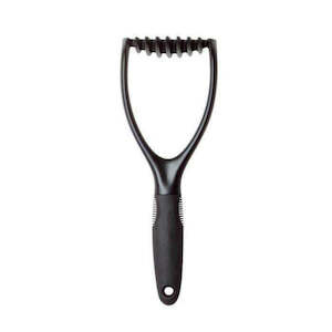 Kitchenware: Goodgrips Nylon Potato Masher