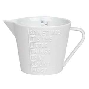 Kitchenware: 700ml Measuring Jug