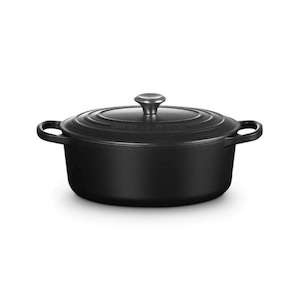 Signature Oval Casserole Satin Black