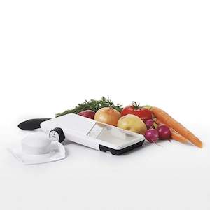 Kitchenware: Goodgrips Adjustable Hand-held Mandoline Slicer