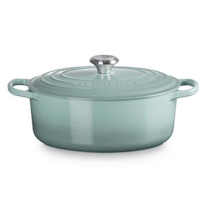 Kitchenware: Signature Oval Casserole 29cm Sea Salt