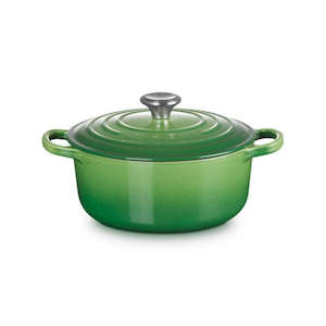 Signature Round Casserole Bamboo Green