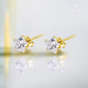 Products: Nina – Stars Earrings 14K gold on 925 Sterling Silver