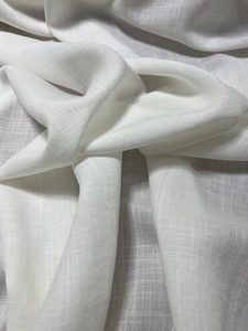 LC28 – Off White Linen Blend – 55% Linen / 45% Cotton – 150cm wide – per mtr