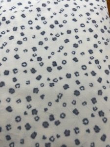 BC10 – Blanket Cuts – Abstract Black on White – Microfleece 2 mtr x 1.5 mt…