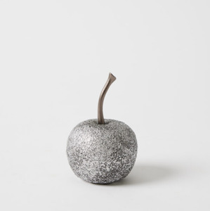 Gift: Small Apple Sculpture – Silver