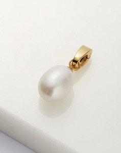 Pearl Charm