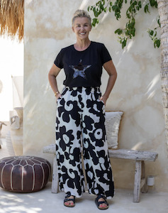 Gift: Paige Pants - Black/White Floral