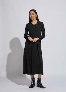 Womenswear: LD & Co Long Sleeve Dress Black