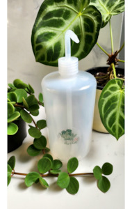 Plant, garden: 1 litre watering bottle