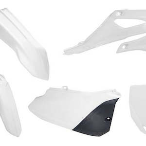 Plastic: PLASTIC KIT RTECH FRONT &REAR FENDERS SIDEPANELS &RADIATOR SHROUDS &FRONT NUMBERPLATE YAMAHA YZ85