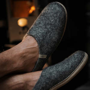 Wool Slippers: Wool Slippers - Charcoal