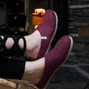 Wool Slippers - Cranberry