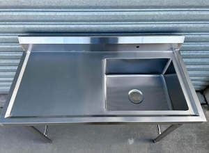 Stainless Steel Benches: Stainless Steel Bench with Sink