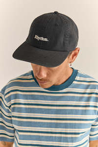 Accessories: RHYTHM ESSENTIAL CAP - BLACK