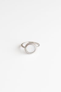 Womenswear: Stilen Mira Ring