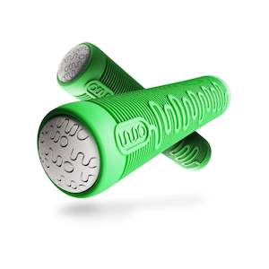 Scooters: INDO HANDGRIPS V2 GREEN