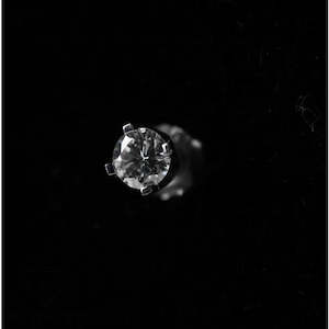 18ct White Gold Diamond Stud 0.63ct Pair