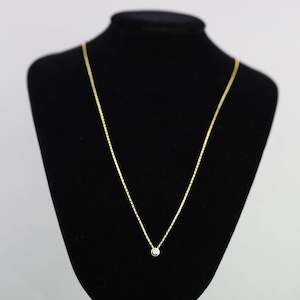 Necklaces: 10ct Yellow Gold Solitaire Necklace 45cm