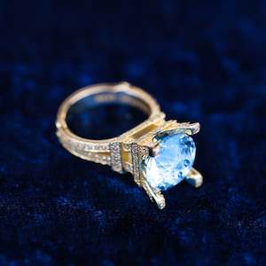 Jewellery: Eiffel Lumière Diamond Ring