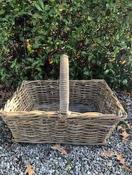 Cane basket with handle