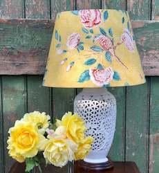 Homewares: Antique Chinoiserie Lamp