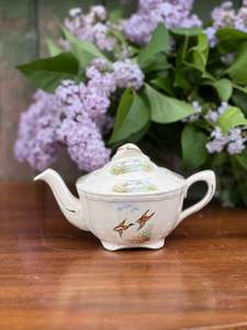 Homewares: Alfred Meakin Wildfowl Teapot