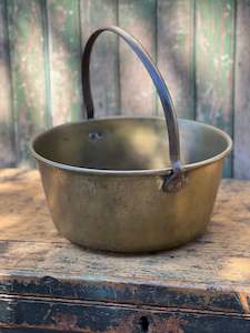 Homewares: Large Brass Jam Pan