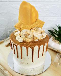 Mini Biscoff Drip Cake