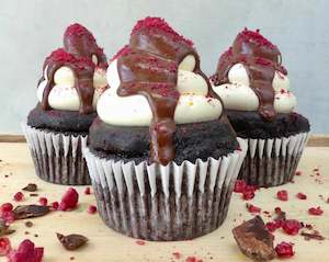 Chocolate and Raspberry Cupcakes (No Gluten Added)