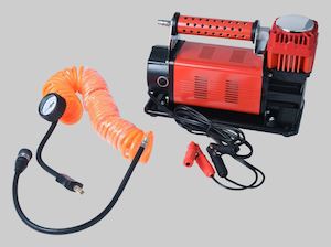 Red 160lpm / 150psi Air Compressor