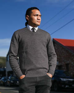 Silverdale | Fine Merino V-Neck Pullover | Dark Grey