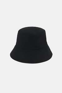 Womenswear: Bucket Hat in Black