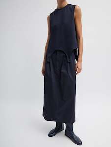 Womenswear: Bio Twill Triple Pleat Skirt in Dark Navy