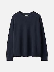 Womenswear: Boyfriend O-Neck Cashmere Sweater in Navy