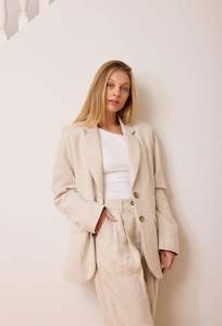 Clothing: Charlie Blazer // Natural Linen