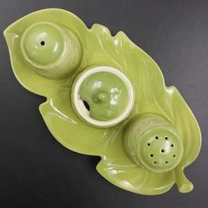 Carlton Ware - Leaf Twin Tone, Chartreuse - 2369 Leaf Cruet Set