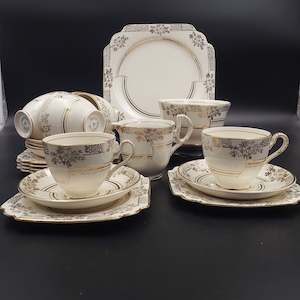 Kitchenware: Thomas Forester & Sons -Gold Art Deco with Filigree -21-piece Tea Set