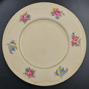 Kitchenware: Clarice Cliff - Scattered Flowers, 7482 - Side Plate