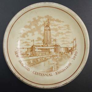 Crown Ducal - New Zealand Centennial Exhibition - Condiment/Trinket Dish