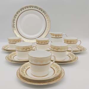 Kitchenware: Elizabethan - Swiss Cottage - 20-piece Tea Set